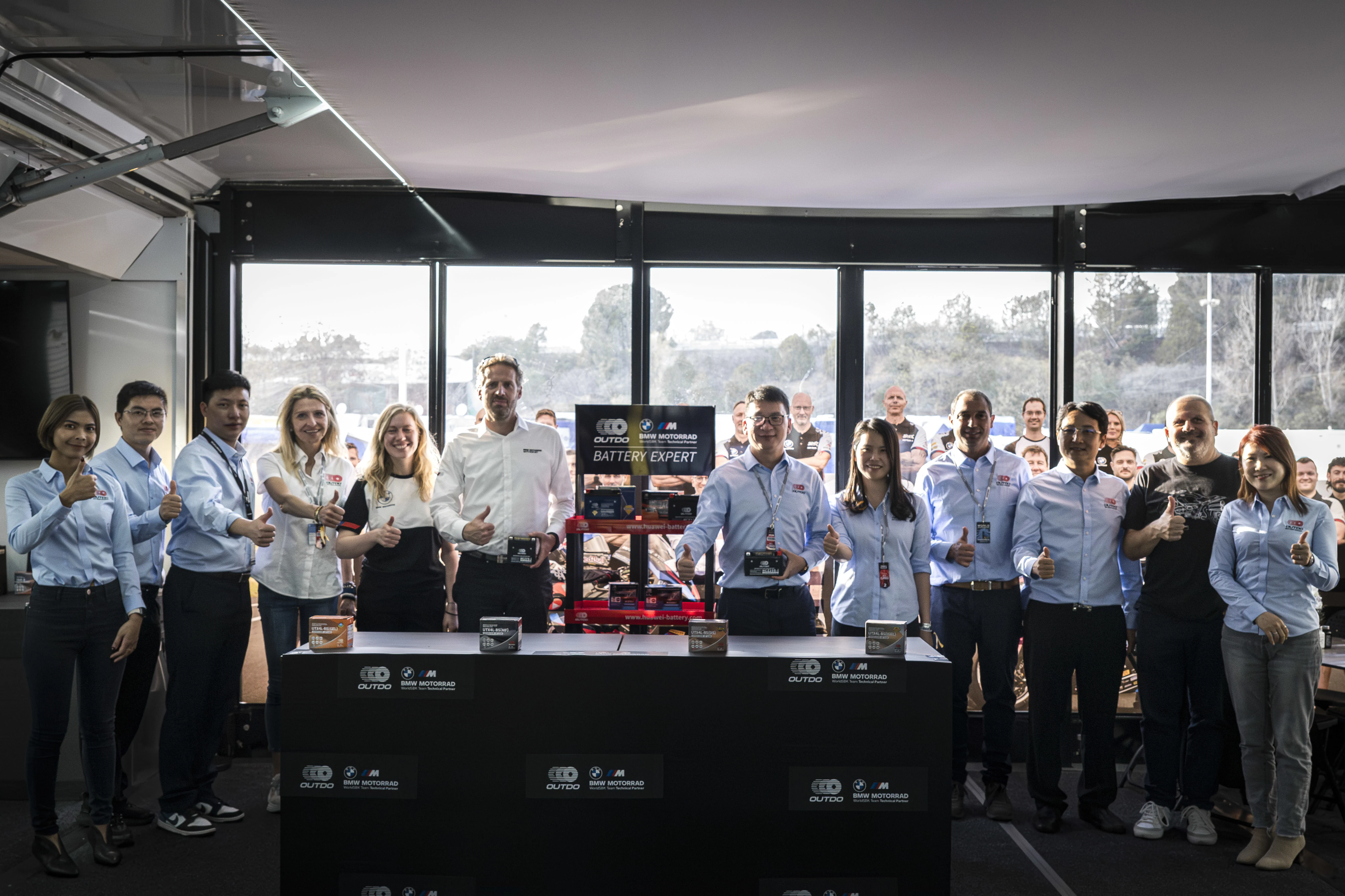 ROKiT BMW Motorrad WorldSBK Team signing contract with OUTDO